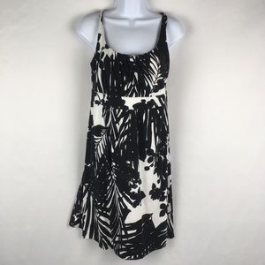 Old Navy Maternity Tropical B&W Dress Size S